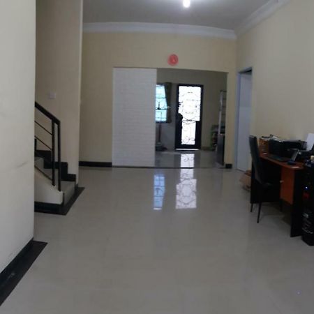 Cipta Guest House Batam 1 エクステリア 写真