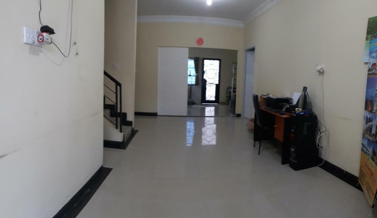 Cipta Guest House Batam 1 エクステリア 写真